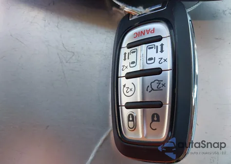 2022 Chrysler Voyager Lx z USA, uszkodzony, nr VIN 2C4RC1CG7NR162976